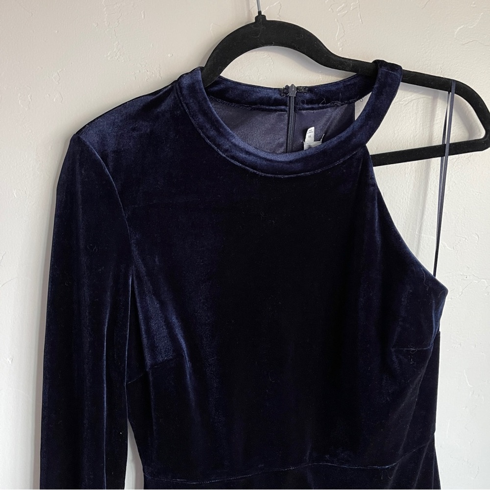 ASTR the Label Navy Velvet One-Shoulder Minidress